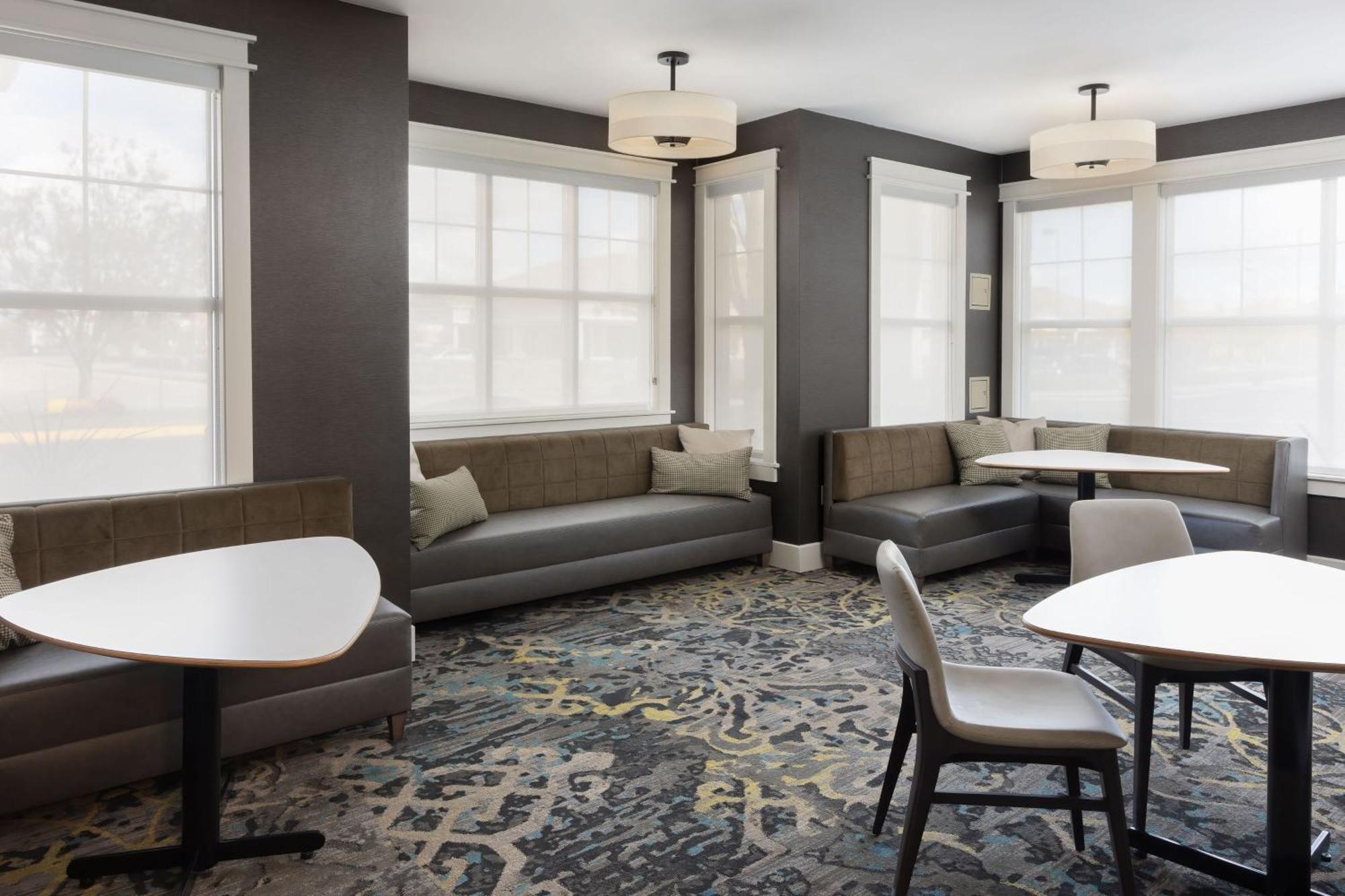 Residence Inn Providence Coventry West Greenwich Экстерьер фото